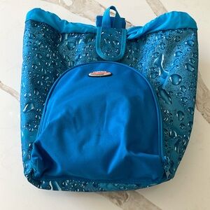 NWOT* Thermos brand cooler/picnic napsack with plastic plate, cups, cutlery